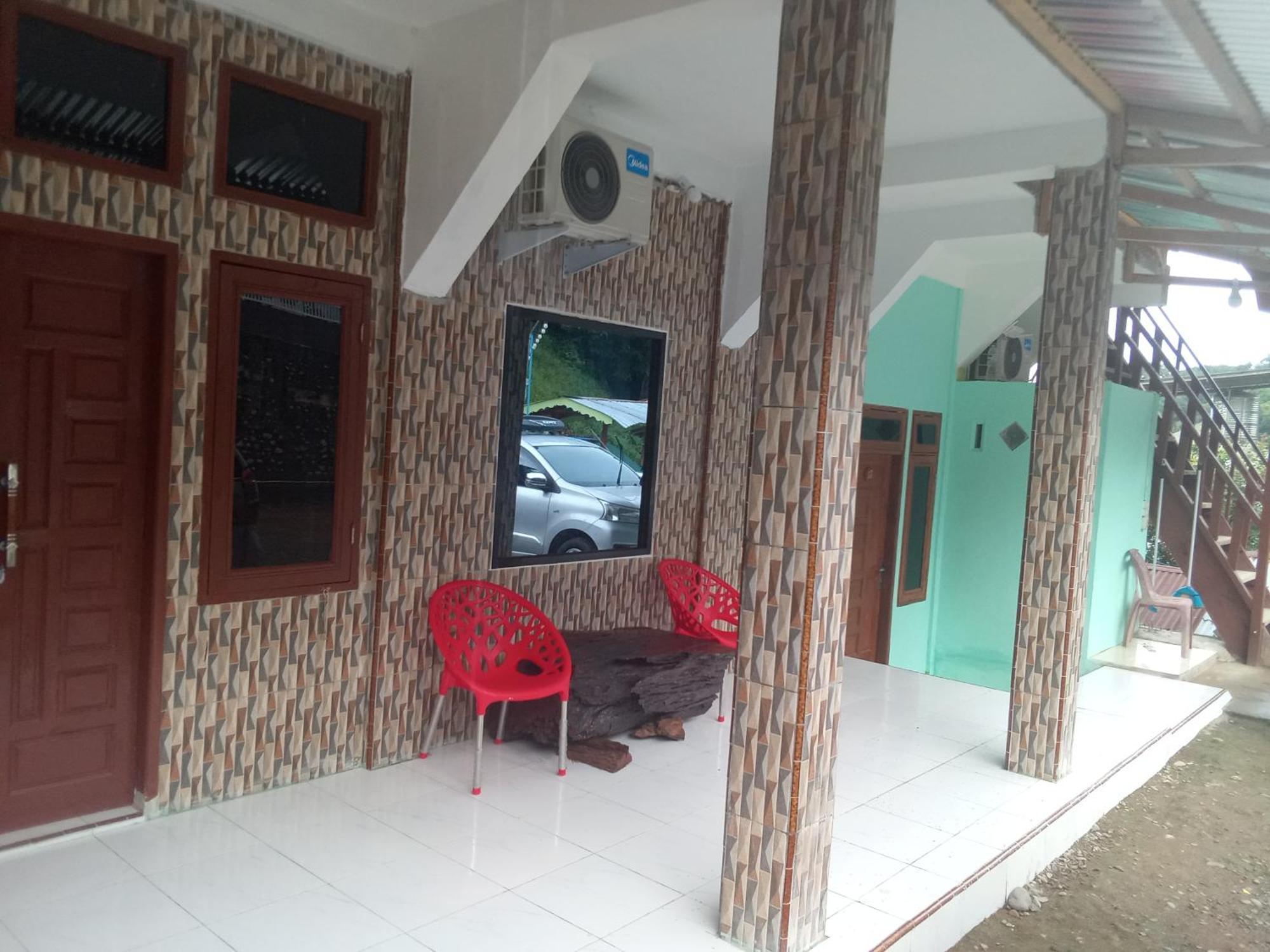 Jungle Treking & Jungle Tour If You Want To Stay Here,You Must Book Treking Only With Us Bukit Lawang Exterior photo